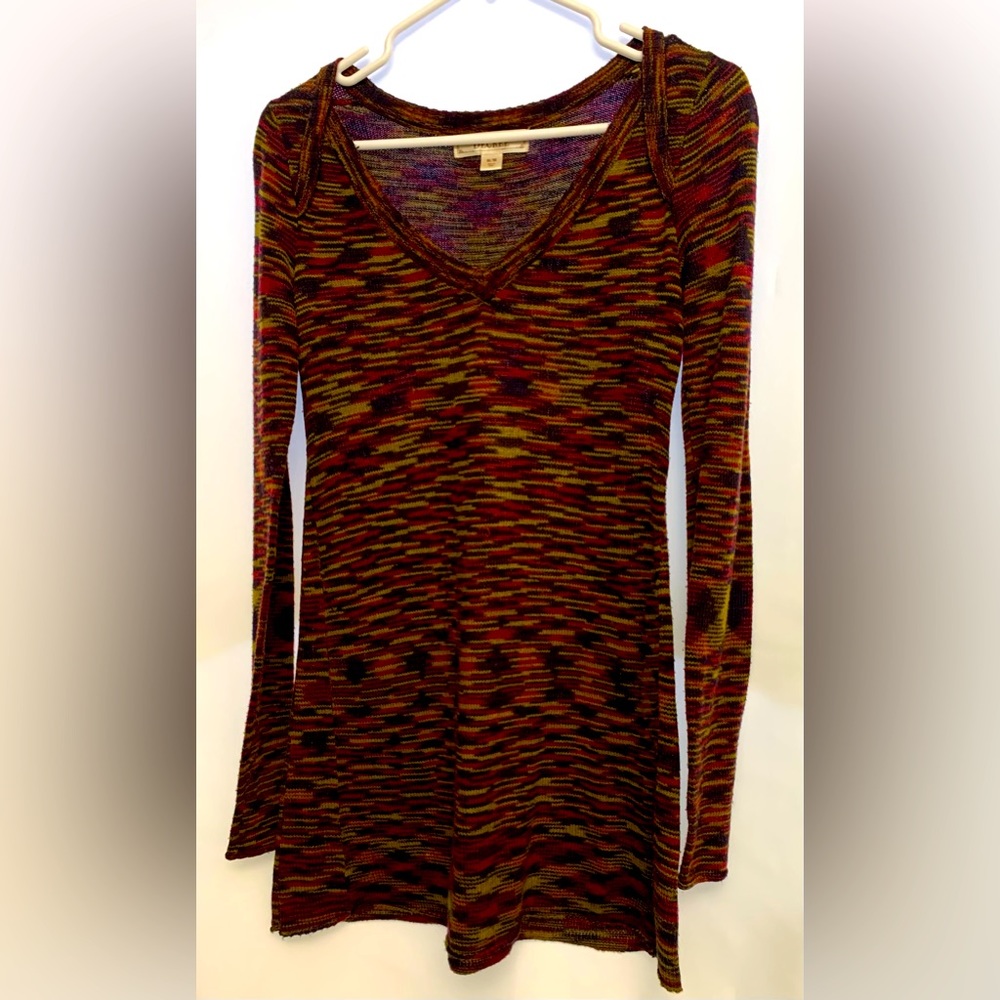 Decree sweater